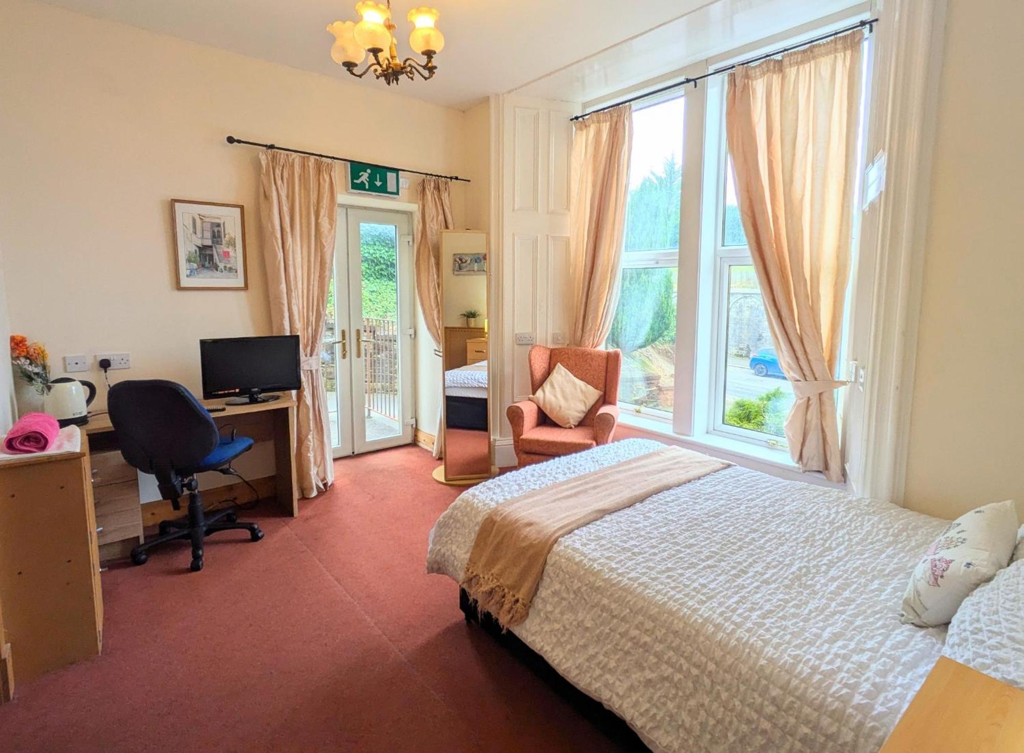 Hollybank - Ensuite Room & Use Of Large Shared Kitchen Dumfries Exteriér fotografie